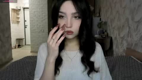 I am Gina ntmu Lets hit 10 Thumbs Up together online show from 06-19-26, 06:29