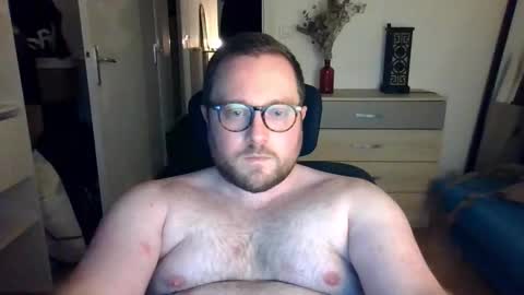 jeuneloup92 online show from 01-14-26, 05:40