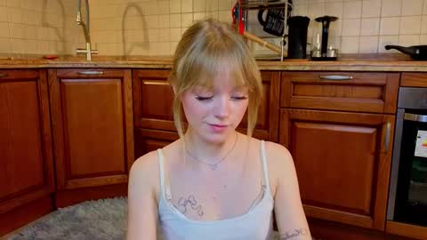 Snapshot of jewellhogan chatting on 03-01-26, 08:11 Gwen online show from 03-01-26, 08:11