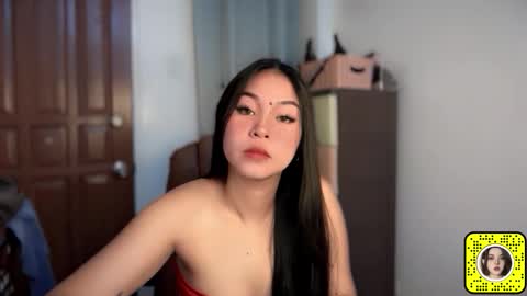 Olivia Lily Johnson online show from 02-10-26, 01:04