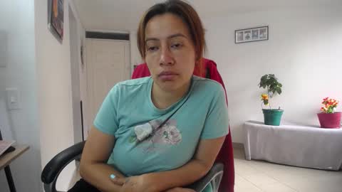 Camila online show from 01-06-26, 04:43