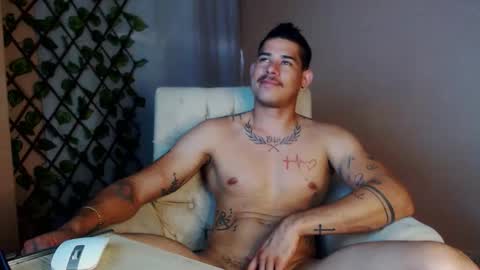 Snapshot of jffer_slhom chatting on 05-10-26, 10:26 jffer_slhom online show from 05-10-26, 10:26