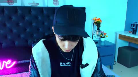 Snapshot of jheampiero chatting on 03-21-26, 10:35 Jheampiero online show from 03-21-26, 10:35