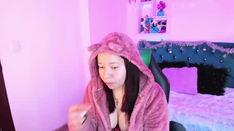 Jhiinny online show from 12-28-24, 01:29