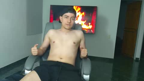 Jhoan Saenz online show from 10-18-25, 06:48