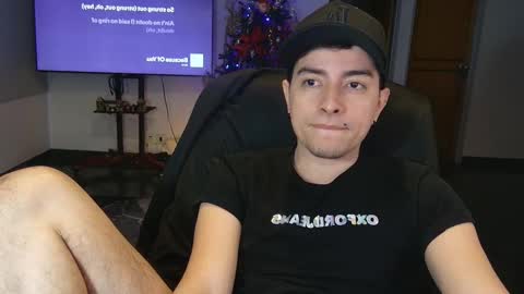 Jhoan Saenz online show from 11-18-25, 04:39