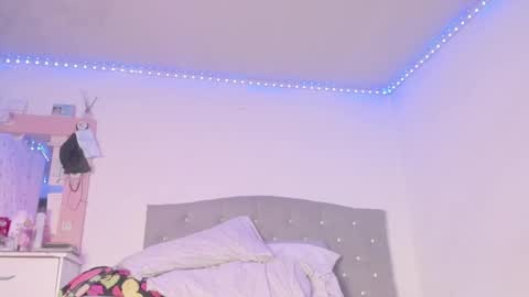 jhoanatrans22 online show from 02-03-25, 08:46