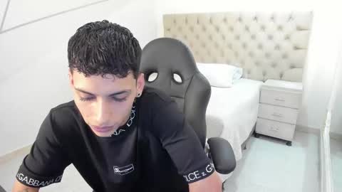 jhoanleandro online show from 09-21-25, 05:09