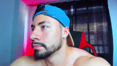 Jhojan Strong  online show from 12-15-25, 08:35