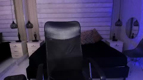 John Bear.... online show from 06-21-26, 02:58