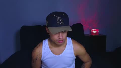 Snapshot of jhon_mendoza_ chatting on 10-17-25, 08:39 jhon_mendoza_ online show from 10-17-25, 08:39