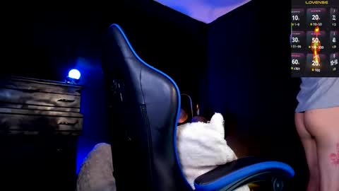 Snapshot of jhon_psyco chatting on 10-10-25, 10:47 jhon_psyco online show from 10-10-25, 10:47