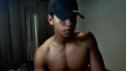 Snapshot of jhon_wich2 chatting on 04-26-26, 06:16 Jhon wich2 online show from 04-26-26, 06:16