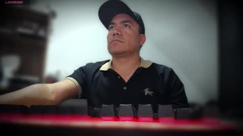 jhonatan_morales online show from 11-29-25, 03:09