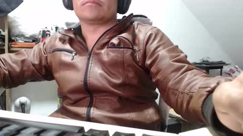 jhonatan_morales_s online show from 11-08-25, 06:13