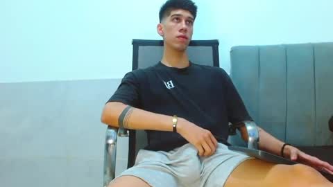 jhony_sex3 online show from 05-03-26, 09:48