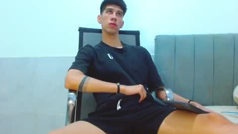 jhony_sex3 online show from 05-08-26, 07:25