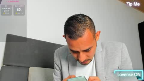Jhony Alzate online show from 05-05-26, 02:08