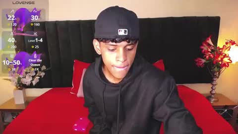 Snapshot of jhos_padill chatting on 10-13-25, 01:44 jhos online show from 10-13-25, 01:44