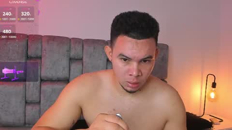 Snapshot of jhotta_foxx chatting on 06-25-26, 09:03 Jhonatan80 online show from 06-25-26, 09:03