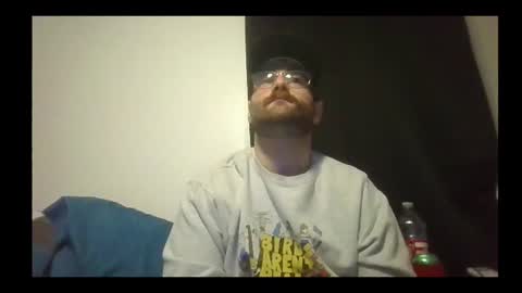 Snapshot of jhs033 chatting on 07-09-26, 04:27 jhs033 online show from 07-09-26, 04:27