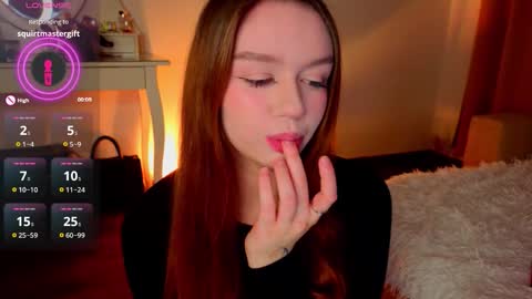 Snapshot of jiaalisaa chatting on 09-26-25, 11:42 Lisa I would really appreciate it if you could help me achieve 88 thumbs up favorite patterns 38457588 online show from 09-26-25, 11:42