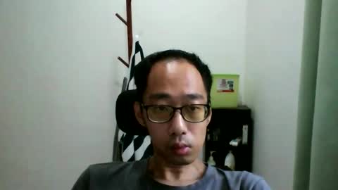 Snapshot of jiachi13 chatting on 10-16-25, 02:45 Alex online show from 10-16-25, 02:45