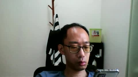 Snapshot of jiachi13 chatting on 10-29-25, 02:47 Alex online show from 10-29-25, 02:47