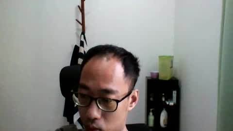 Snapshot of jiachi13 chatting on 11-05-25, 02:00 Alex online show from 11-05-25, 02:00