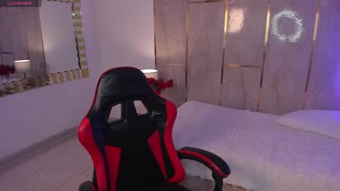 Jiggly online show from 05-21-26, 05:36