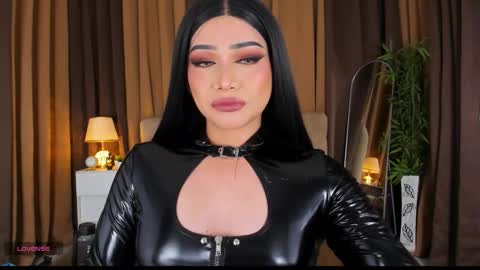 Snapshot of jilianward chatting on 09-15-25, 02:39 jilianward online show from 09-15-25, 02:39