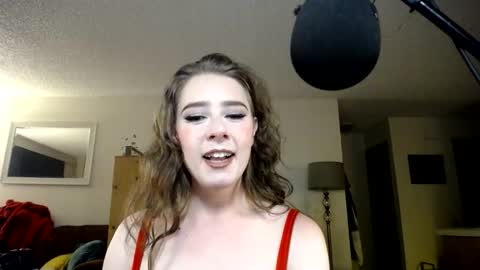 Snapshot of jillpillpdx chatting on 05-20-26, 12:00 Jill Pill online show from 05-20-26, 12:00