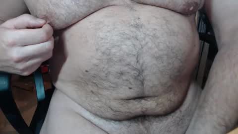 Snapshot of jimbeefbear chatting on 10-17-25, 08:33 Jim online show from 10-17-25, 08:33