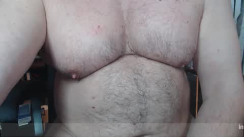 Snapshot of jimbeefbear chatting on 01-10-26, 08:43 Jim online show from 01-10-26, 08:43