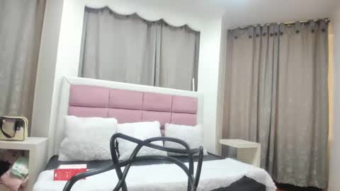 Jimena  online show from 10-03-25, 01:08