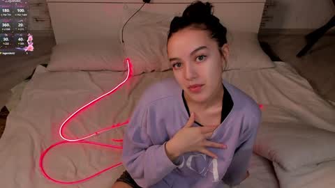 Snapshot of jimenachan chatting on 12-22-24, 04:17 Alla online show from 12-22-24, 04:17