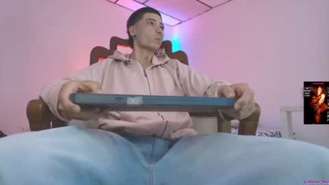 Jimm  Independent Model  online show from 08-01-26, 11:31