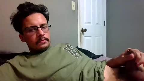 Snapshot of jimmac98 chatting on 12-30-24, 11:28 james online show from 12-30-24, 11:28