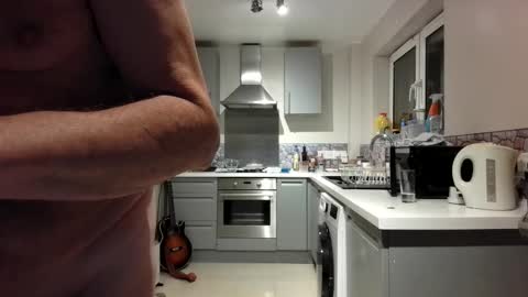 Jimmy Benido online show from 11-25-25, 07:25