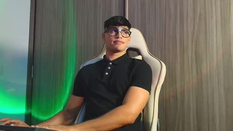 Jimmy Leeh online show from 11-30-25, 05:11