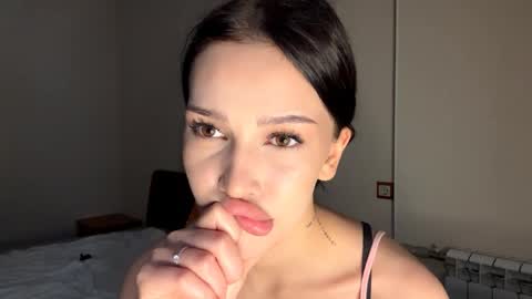 Kate online show from 05-04-26, 01:29