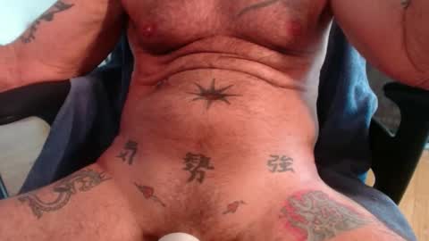 Snapshot of jimshard7x6 chatting on 01-16-25, 09:08 cock model bathing suit model online show from 01-16-25, 09:08