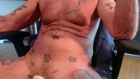 Snapshot of jimshard7x6 chatting on 02-13-25, 10:22 cock model bathing suit model online show from 02-13-25, 10:22