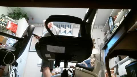 jimwellhung online show from 12-24-24, 01:50