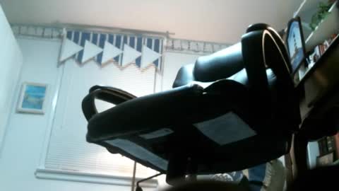 jimwellhung online show from 01-11-26, 04:06