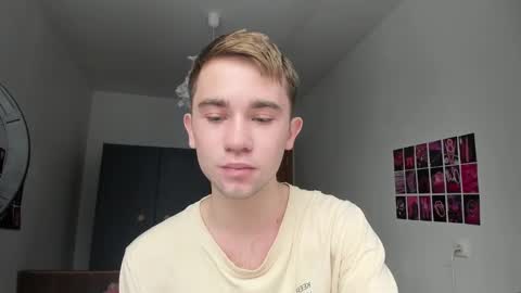 Snapshot of jimyti_bad_boy chatting on 01-10-25, 09:13 jimyti_bad_boy online show from 01-10-25, 09:13