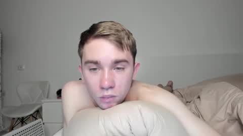 Snapshot of jimyti_bad_boy chatting on 01-18-25, 04:37 jimyti_bad_boy online show from 01-18-25, 04:37