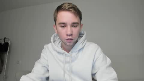 Snapshot of jimyti_bad_boy chatting on 01-19-25, 06:42 jimyti_bad_boy online show from 01-19-25, 06:42