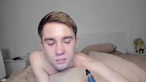 Snapshot of jimyti_bad_boy chatting on 01-24-25, 02:07 jimyti_bad_boy online show from 01-24-25, 02:07