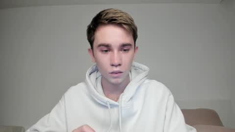 Snapshot of jimyti_bad_boy chatting on 01-29-25, 04:08 jimyti_bad_boy online show from 01-29-25, 04:08